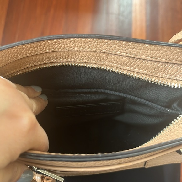 REBECCA MINKOFF REGAN CROSSBODY camel tan leather - Picture 5 of 6